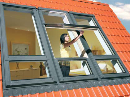 Fakro Standart Pivot Çatı Pencereleri, Fakro Pivot Çatı Pencereleri Fakro Pivot Çatı Pencereleri Puertas y ventanas de estilo rústico Ventanas