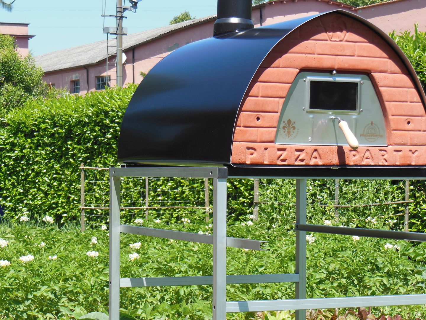 Outdoor Wood burning oven Pizza Party Genotema SRL Unipersonale ラスティックな 庭 ファイアーピット＆バーベキュー