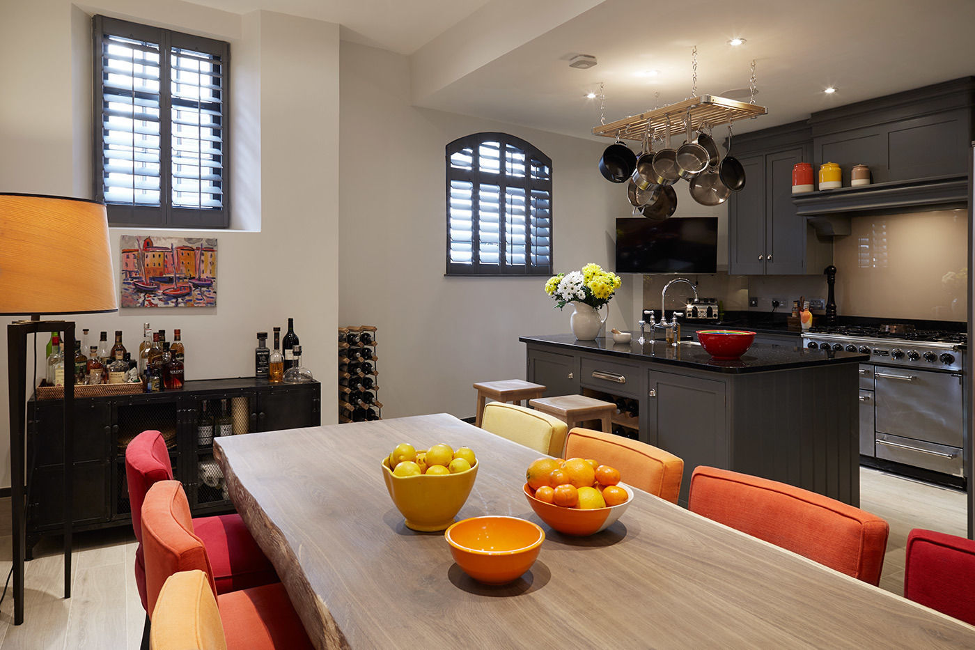 KITCHEN - DINING ROOM IS AND REN STUDIOS LTD Comedores modernos