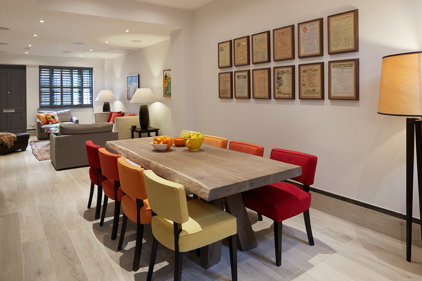 DINING SPACE IS AND REN STUDIOS LTD Eclectic style dining room