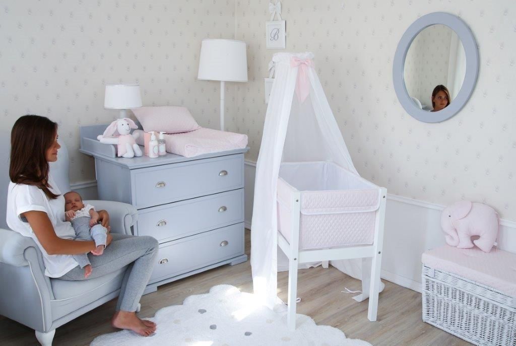 Ponadczasowa szarość, Caramella Caramella Classic style nursery/kids room Beds & cribs