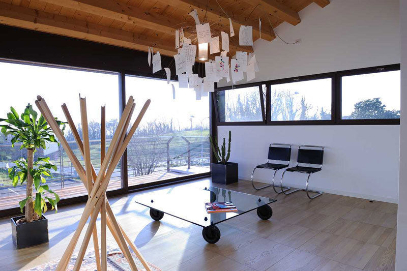 Residenza alle pendici del Grappa, Ing. Adriano Filippin Ing. Adriano Filippin Modern study/office