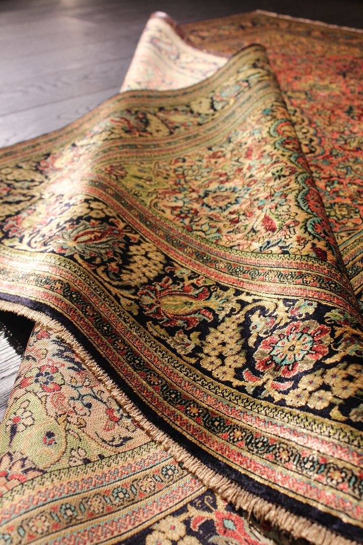 Persian Silk Vintage , Sarmatia Trading Sarmatia Trading غرفة نوم حرير Yellow ديكورات واكسسوارات