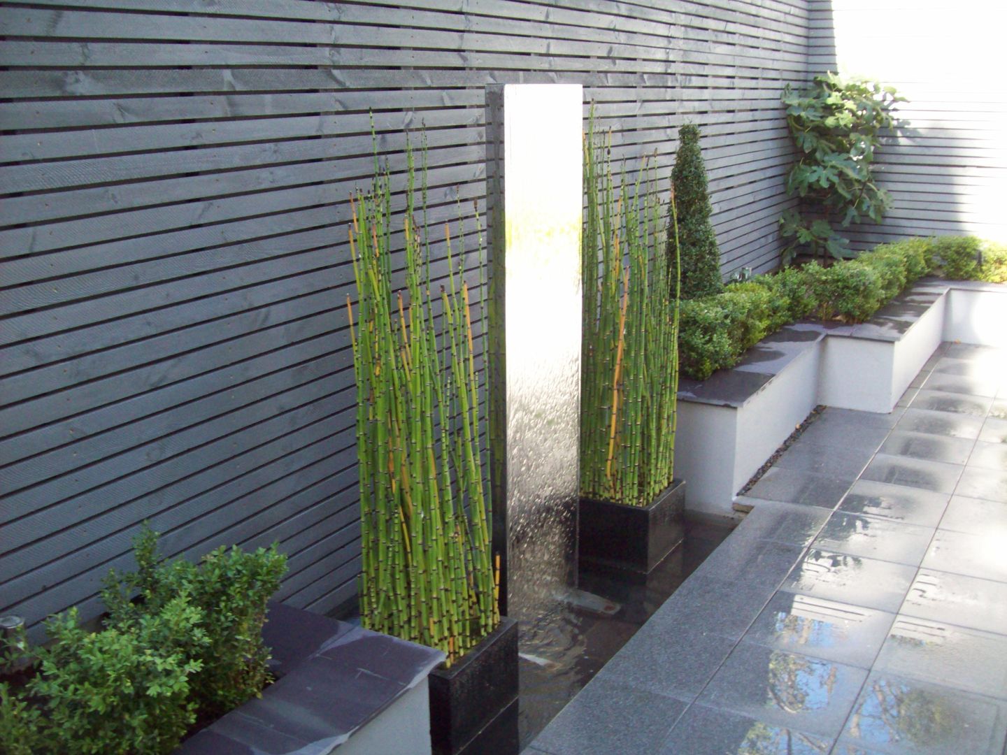 Stainless Steel Metal Water Feature Unique Landscapes Giardino moderno