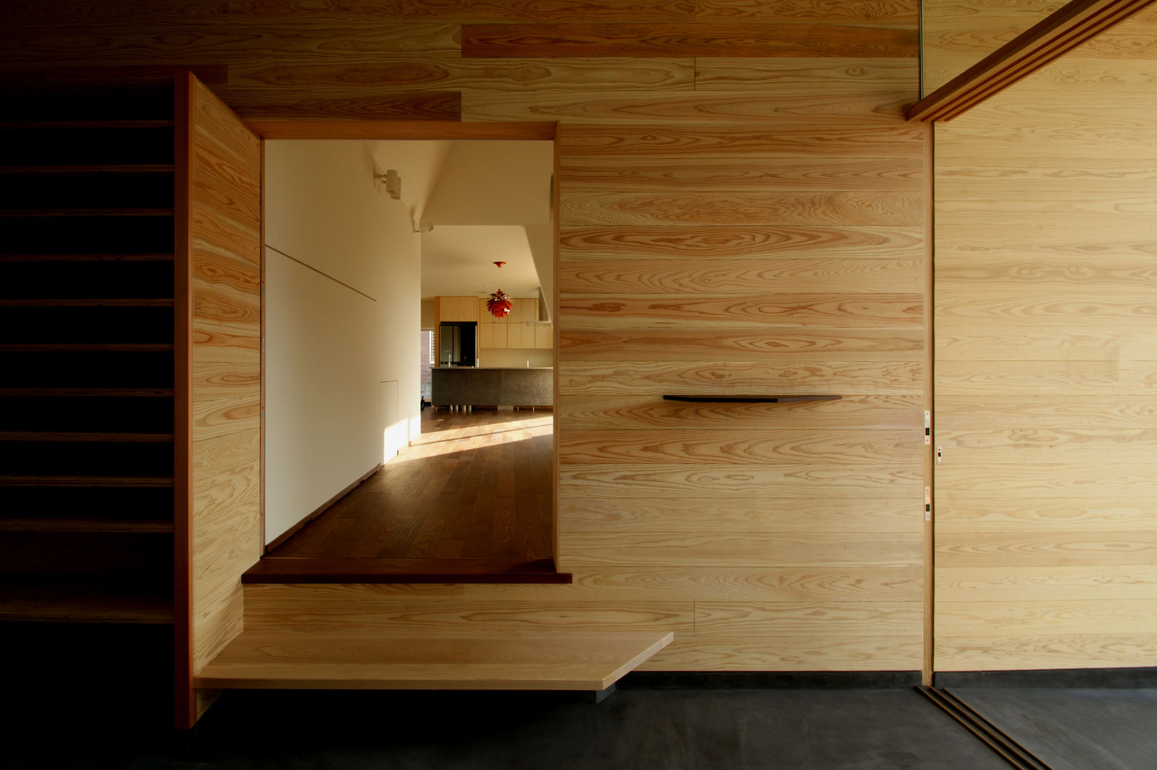 福岡・X, 塔本研作建築設計事務所 塔本研作建築設計事務所 Eclectic walls & floors