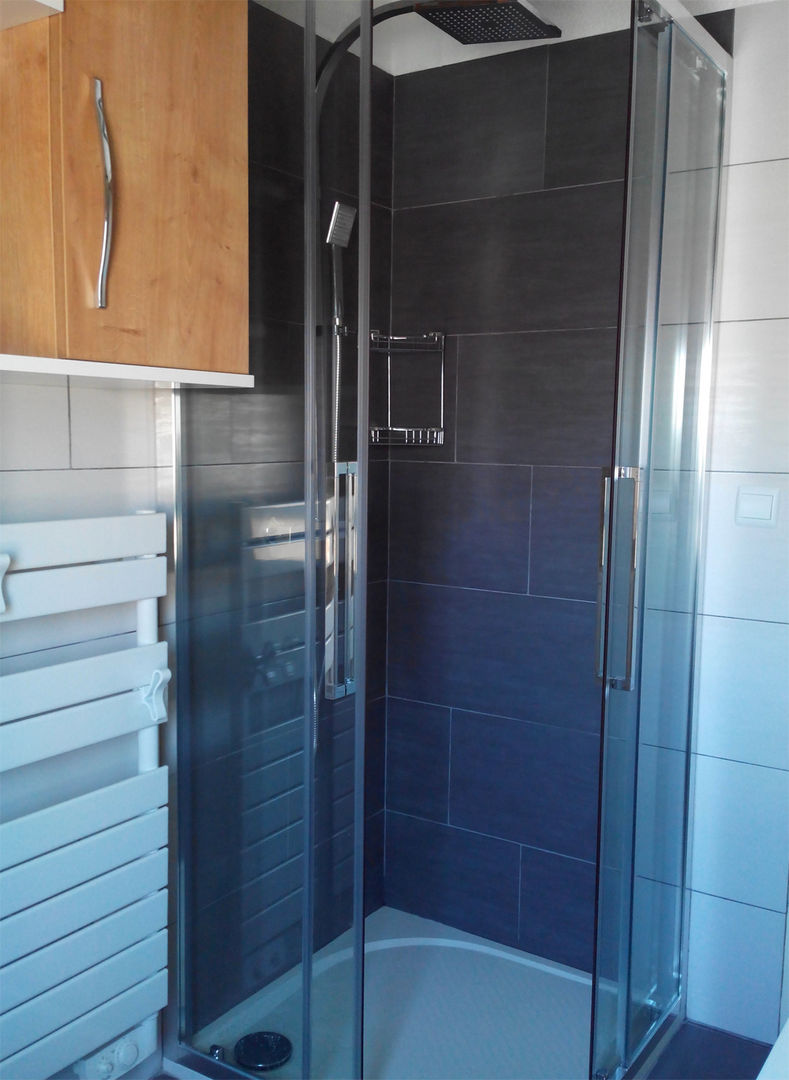 Changement d'ère pour cette petite salle de bain !, Atelier Cuisine Atelier Cuisine Modern Banyo