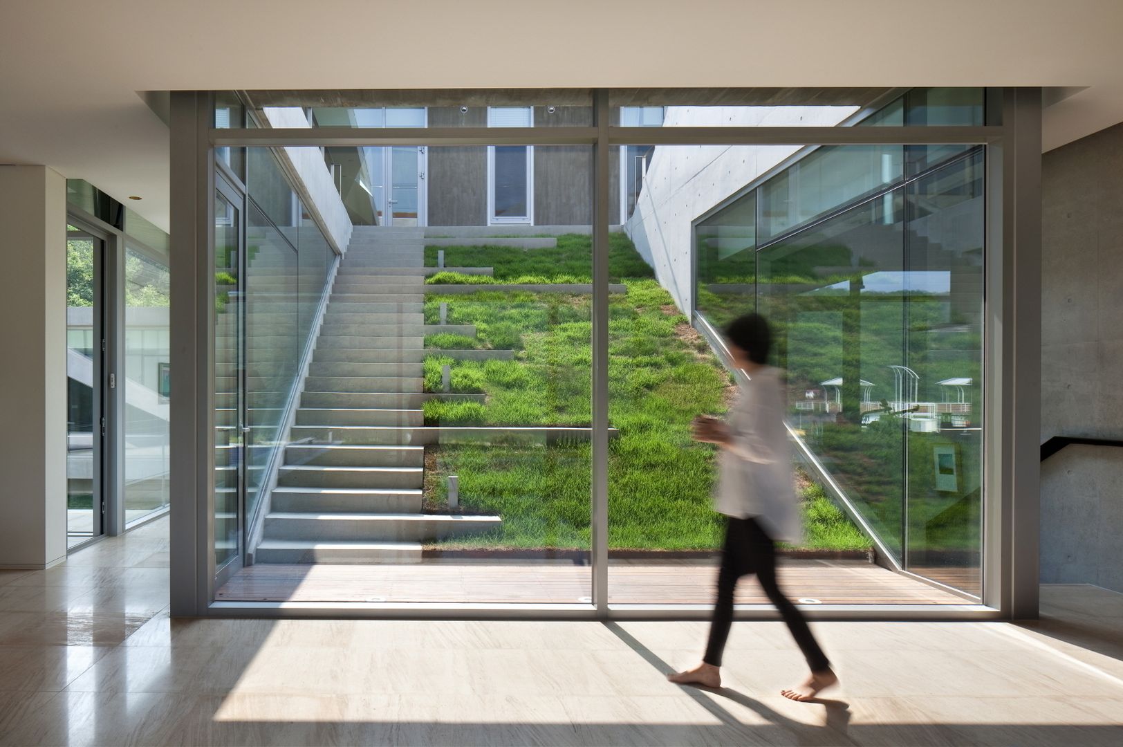 Guesthouse Rivendell, KWAK, HEESOO [IDMM Architects] KWAK, HEESOO [IDMM Architects] Modern Corridor, Hallway and Staircase