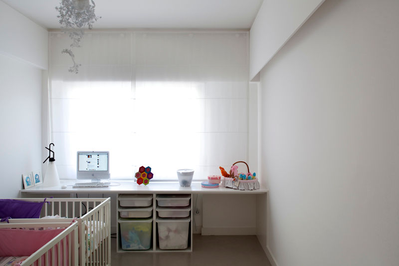 TM Apartment, TERNULLOMELO Architects TERNULLOMELO Architects Habitaciones para niños de estilo moderno