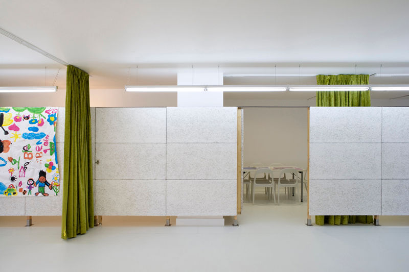 Ousar Crescer, TERNULLOMELO Architects TERNULLOMELO Architects Commercial spaces Trường học