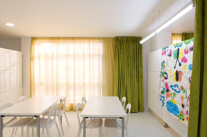 Ousar Crescer, TERNULLOMELO Architects TERNULLOMELO Architects Commercial spaces Schools