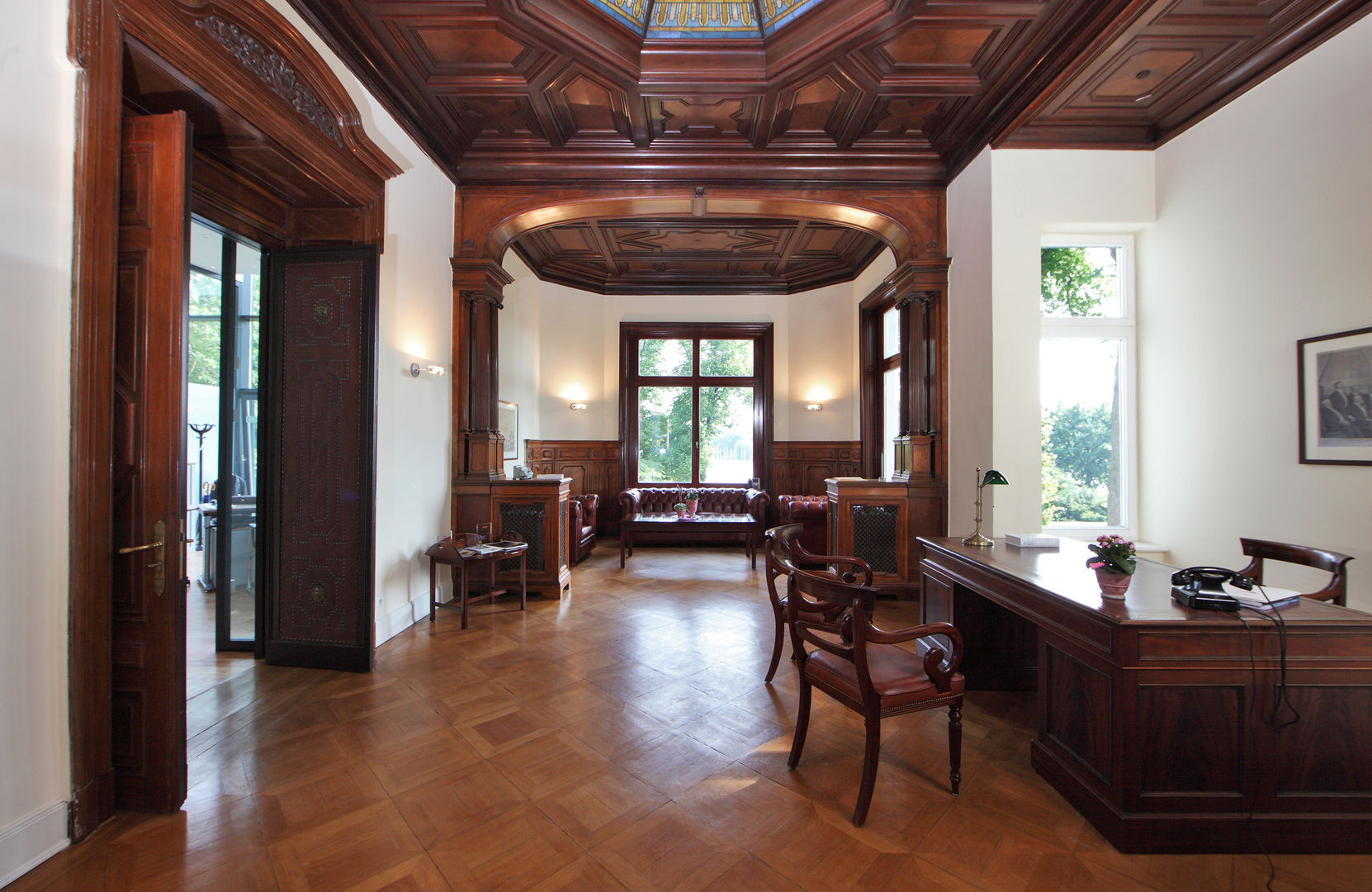 Villa an der Alster, Andreas Edye Architekten Andreas Edye Architekten Classic style study/office Wood Wood effect