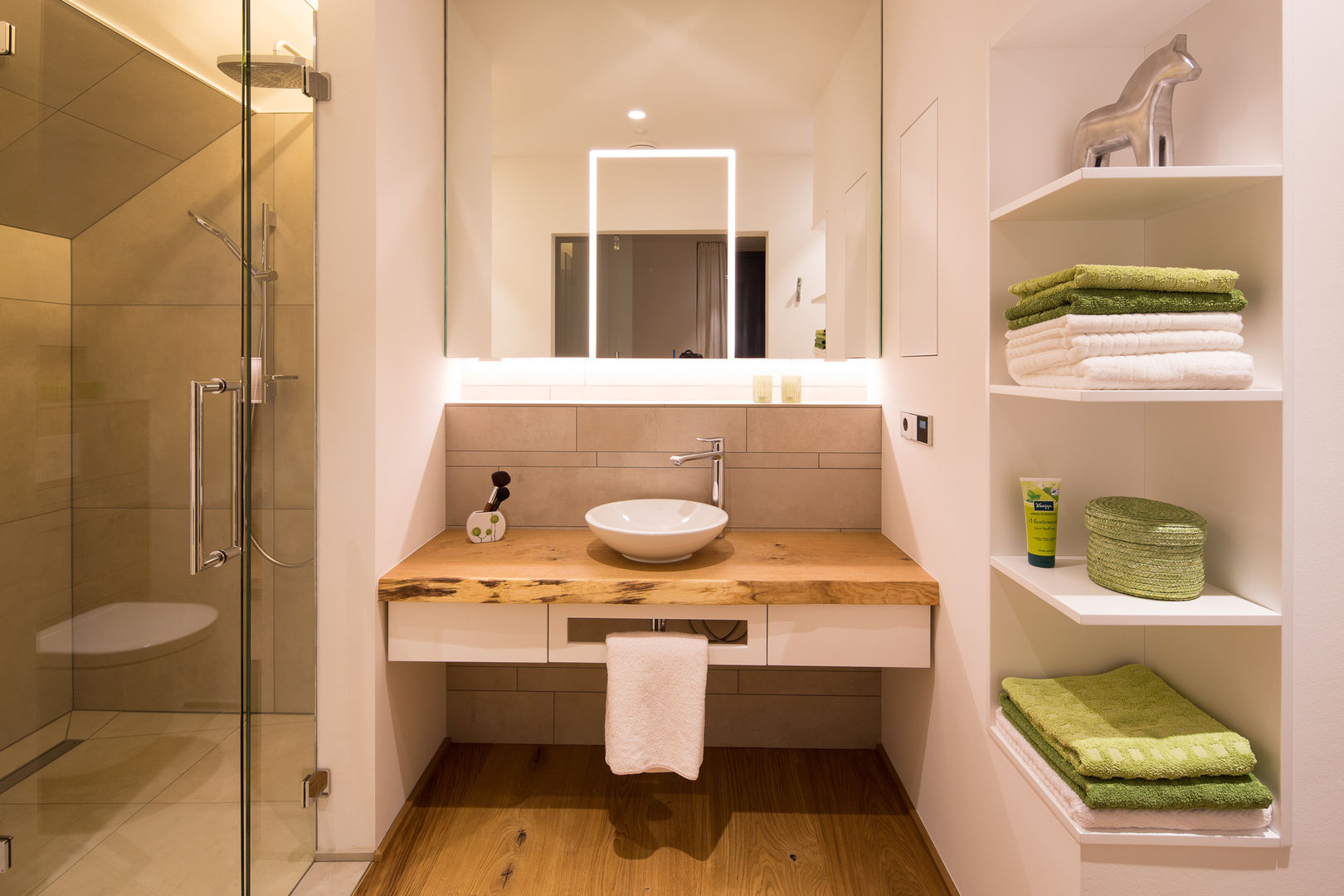 Einfamilienhaus Neubau, schulz.rooms schulz.rooms 모던스타일 욕실