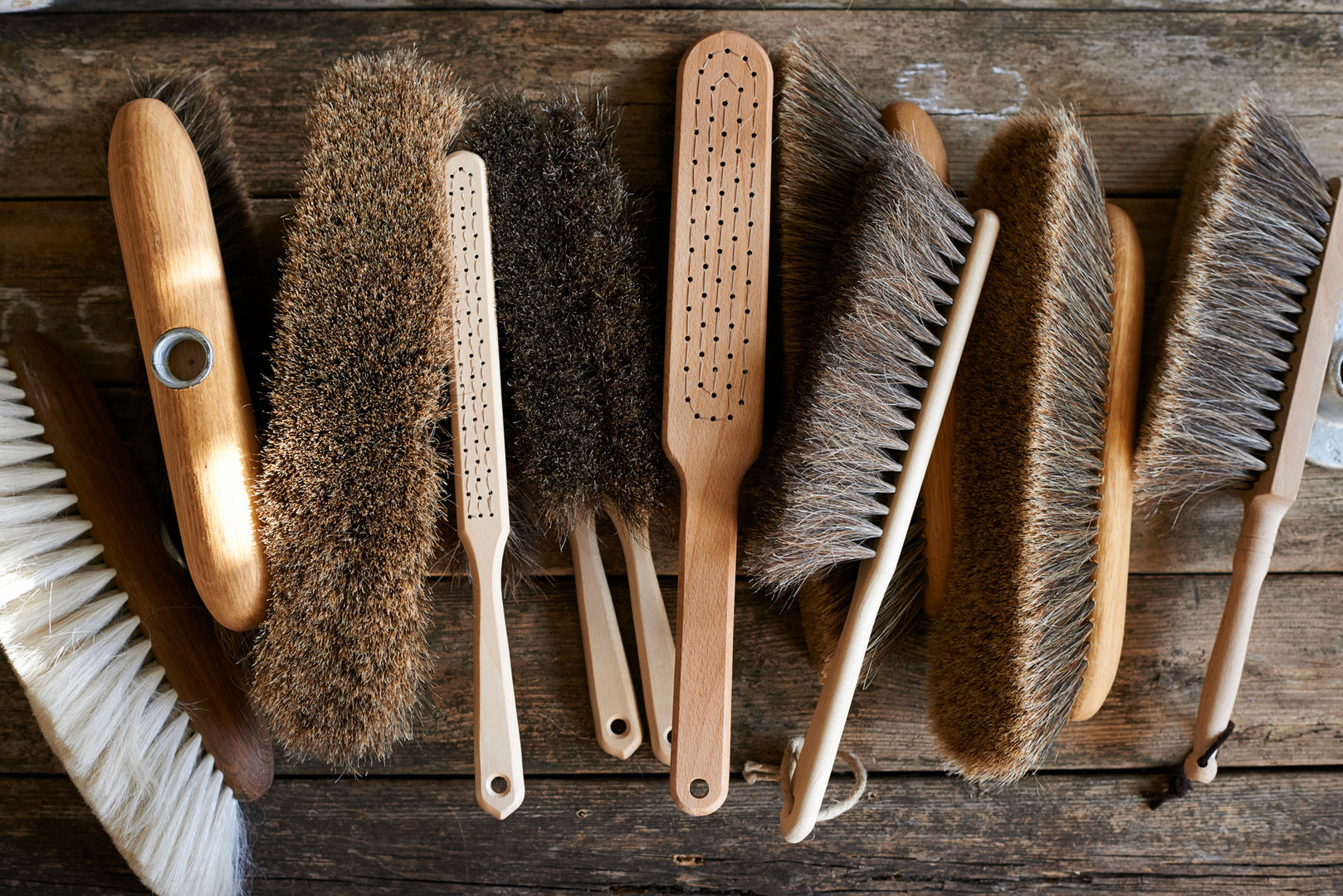 brush64's selection of Goat and horsehair brooms and brushes brush64 Industrial style houses Homewares