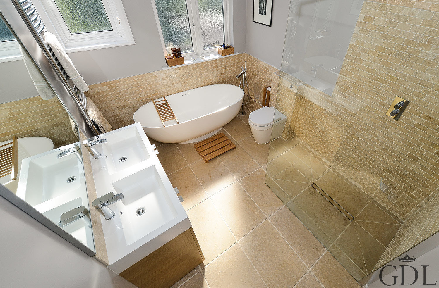 Family Bathroom, SW19 , Grand Design London Ltd Grand Design London Ltd Modern style bathrooms