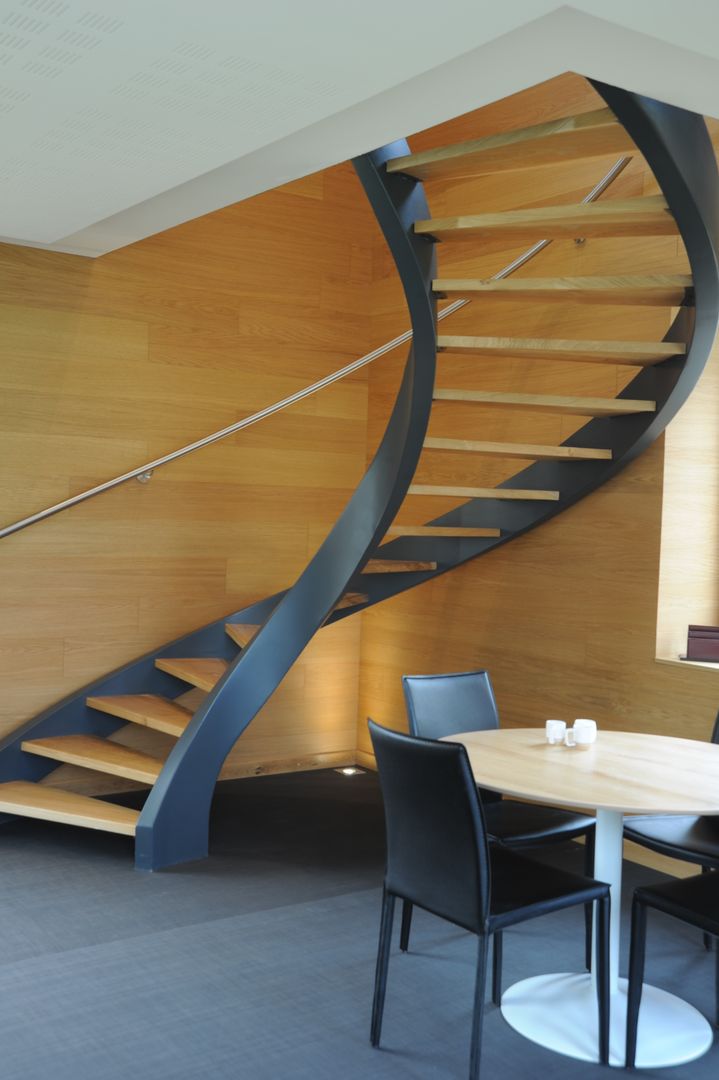 ESCALIER, AMB AMB Pasillos, vestíbulos y escaleras de estilo moderno