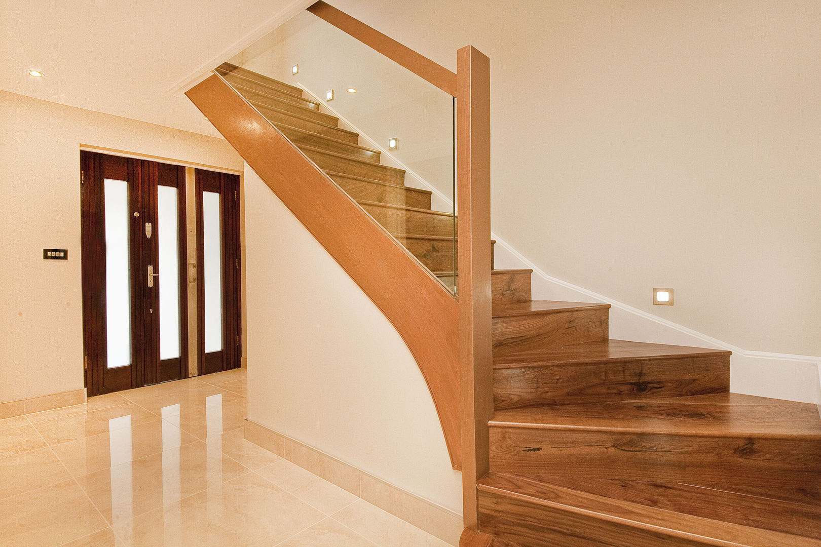 Private House - Holland Park , New Images Architects New Images Architects Modern corridor, hallway & stairs