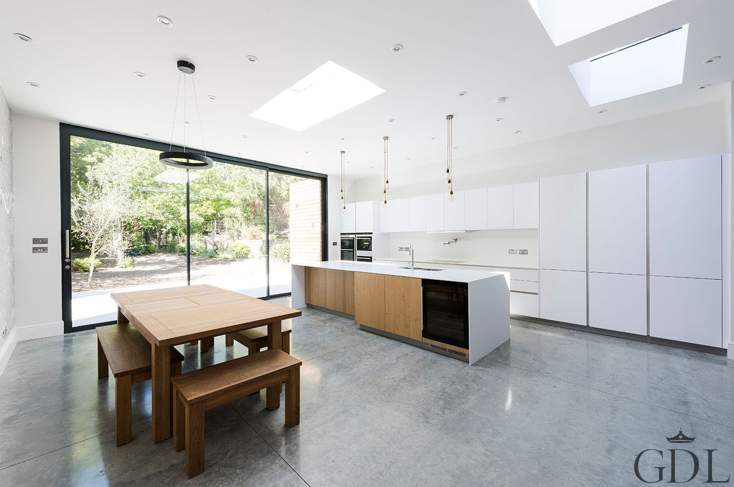 St Mary's Crescent, London - Kitchen Extension, Grand Design London Ltd Grand Design London Ltd Minimalist dining room