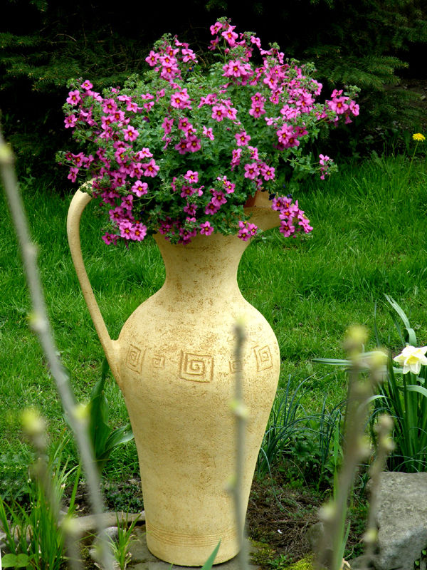 Dzban, Pracownia Ceramiki Artystycznaj Pracownia Ceramiki Artystycznaj Classic style garden Plant pots & vases