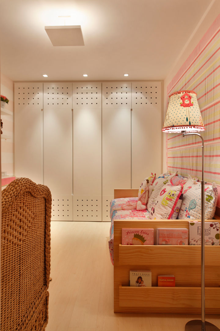 Apartamento, Bel Castro Arquitetos Bel Castro Arquitetos Modern nursery/kids room