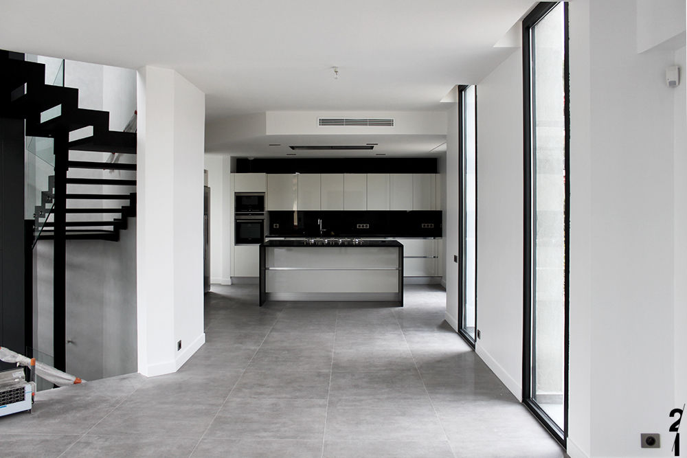 Villa Cagnes s/Mer, Deux et un Deux et un Modern dining room