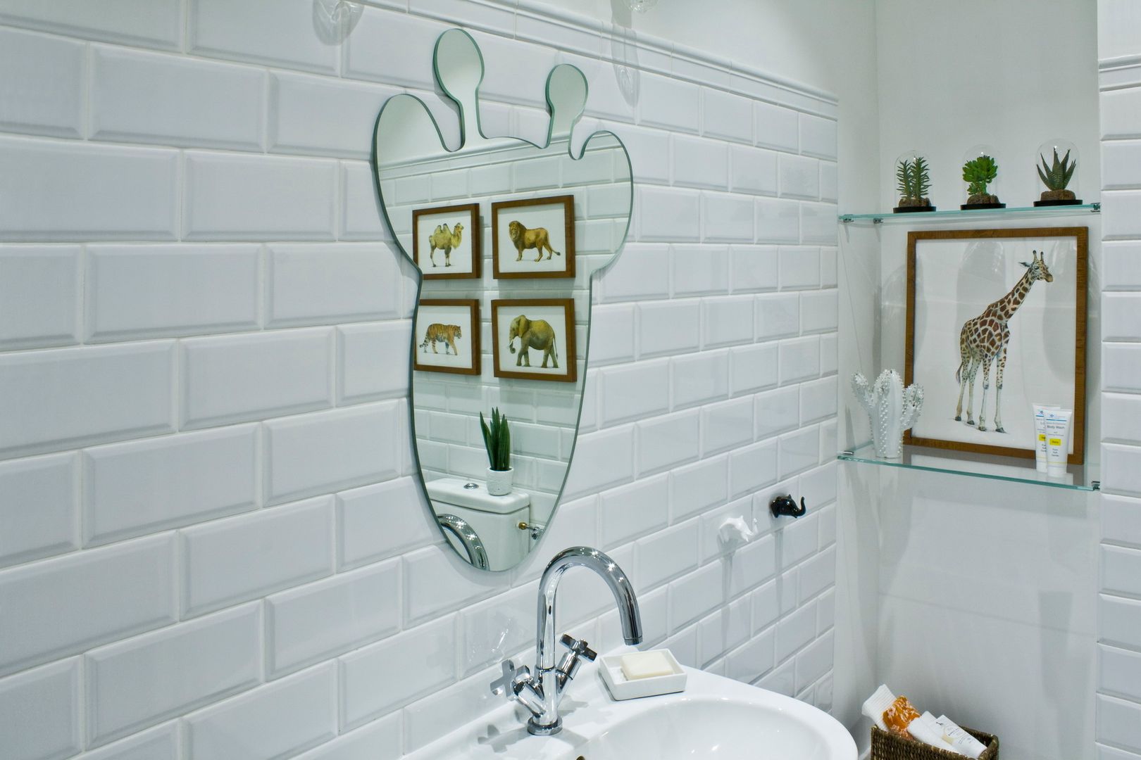 Монохромное сафари, O-Deco Studio O-Deco Studio Classic style bathrooms
