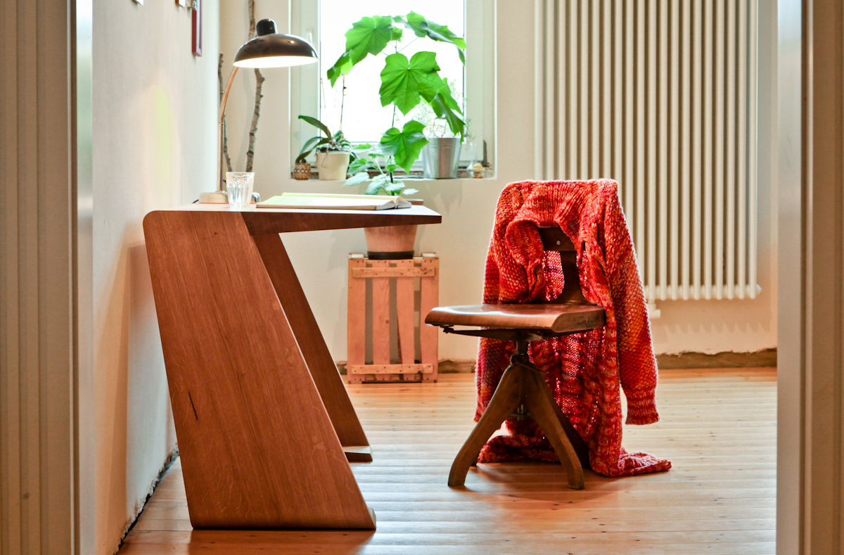 Schreibtisch, Byrnström Möbelbau Byrnström Möbelbau Ruang Studi/Kantor Klasik Desks