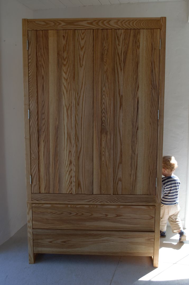 Ash Wardrobe, Hout Design Hout Design Спальня в стиле минимализм Шкафы для одежды и комоды