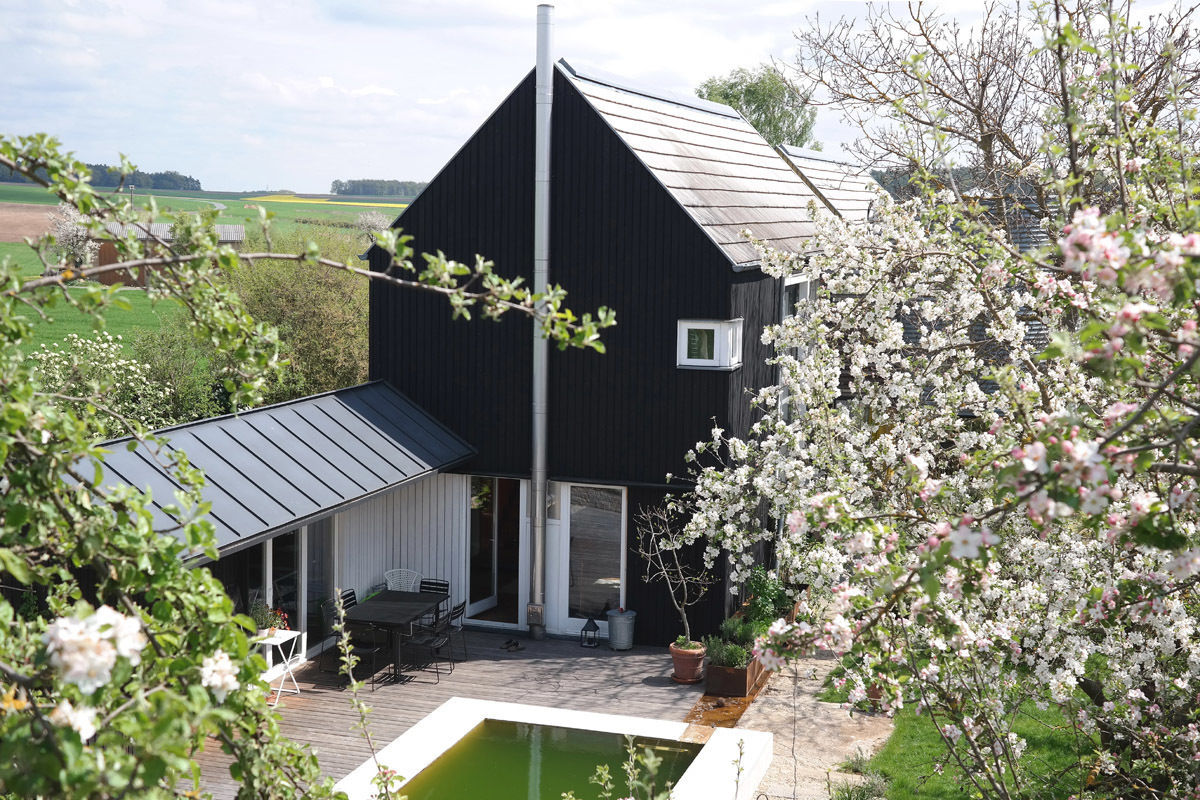 Überblick dürschinger architekten Landhäuser Anlage,Gebäude,Himmel,Blume,Wolke,Baum,Hütte,Gras,Haus,Wohngebiet