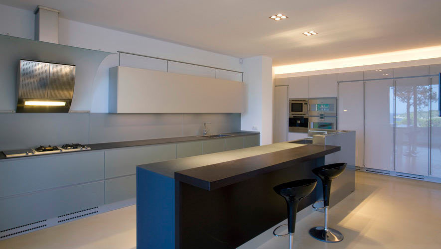 Formentor. Mallorca Alibaz Inversiones Modern style kitchen