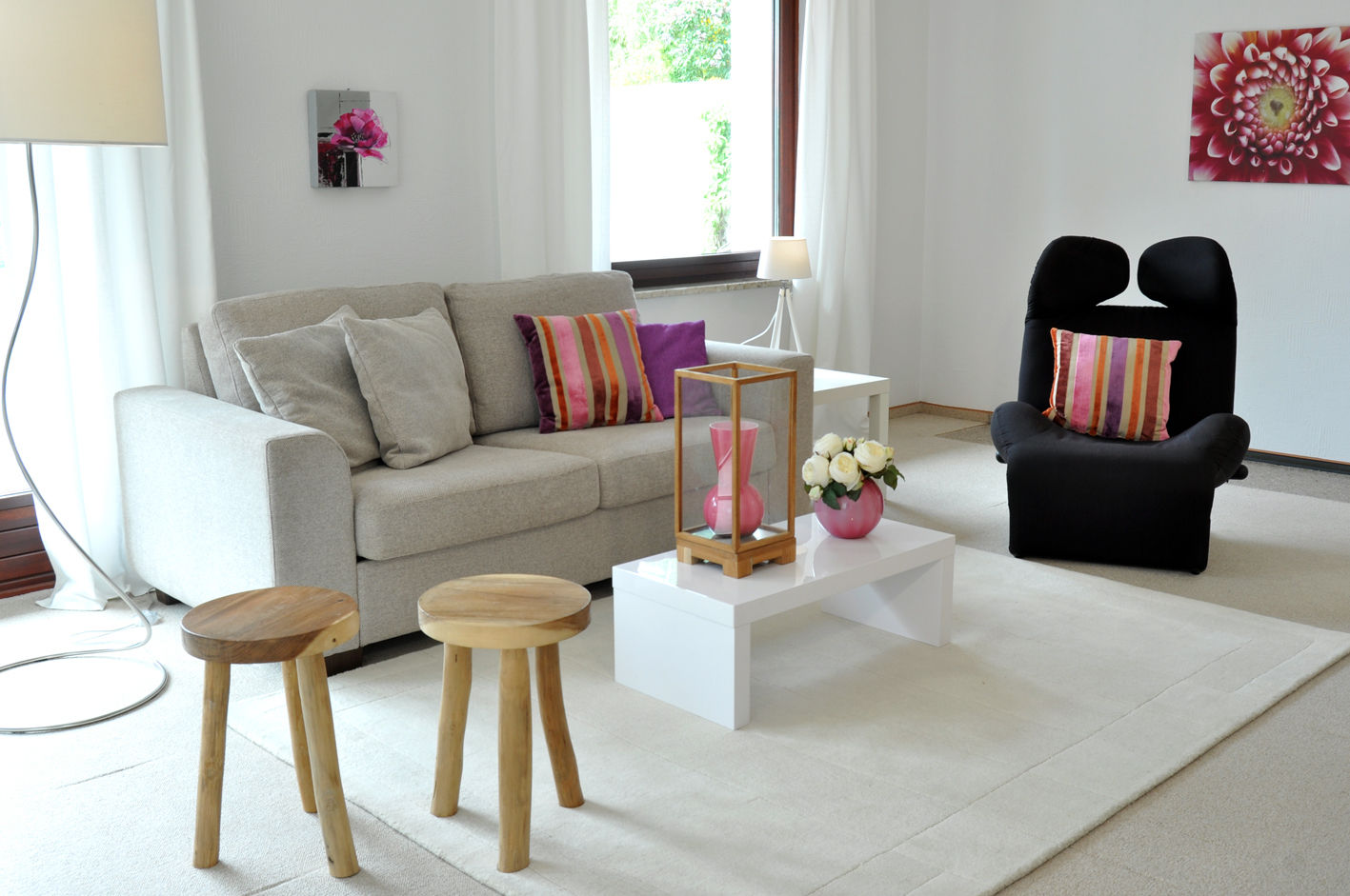 Home Staging Bereich Wohnen MK ImmoPromotion Moderne Wohnzimmer Couch,Möbel,Tisch,Produkt,Kompfort,Innenarchitektur,Fenster,Wohnzimmer,Schlafcouch,Boden