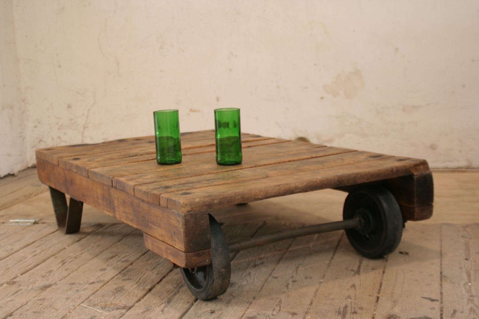 Wagentisch, Wandelwerk Wandelwerk Living room Side tables & trays