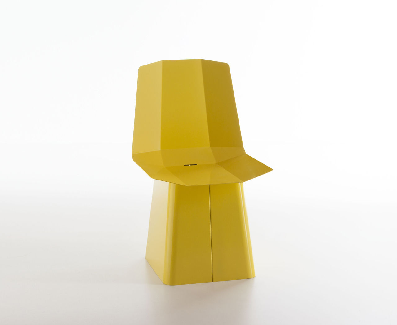 Linito Chair - zinc yellow Yu Ito Design モダンデザインの テラス 家具