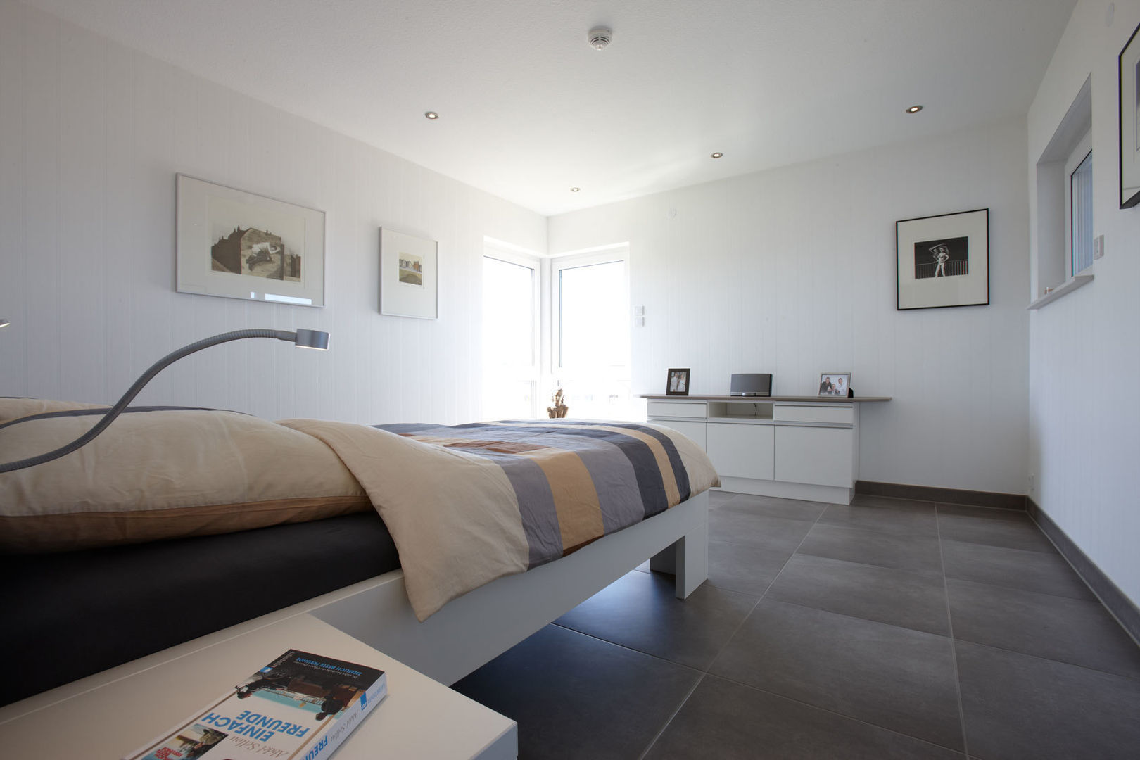 homify Moderne slaapkamers