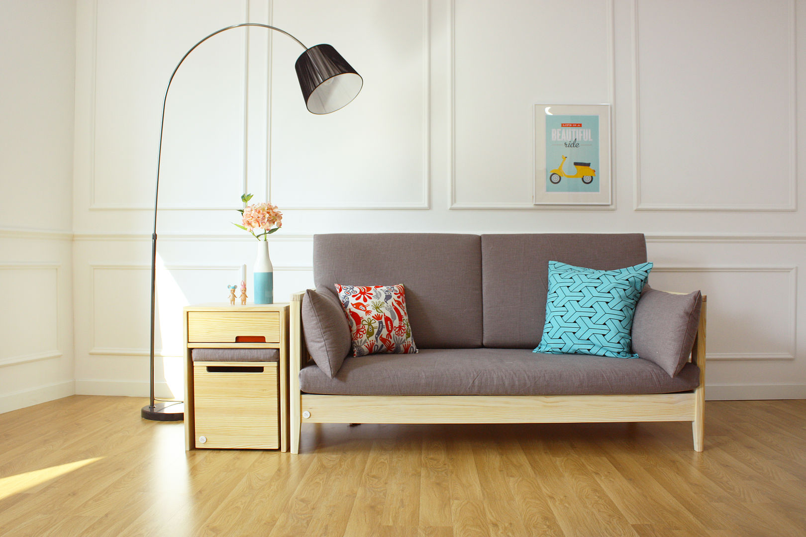 변형이 가능한 아동가구 끌렘 입니다., 끌렘(KKLEM) 끌렘(KKLEM) Modern living room Sofas & armchairs
