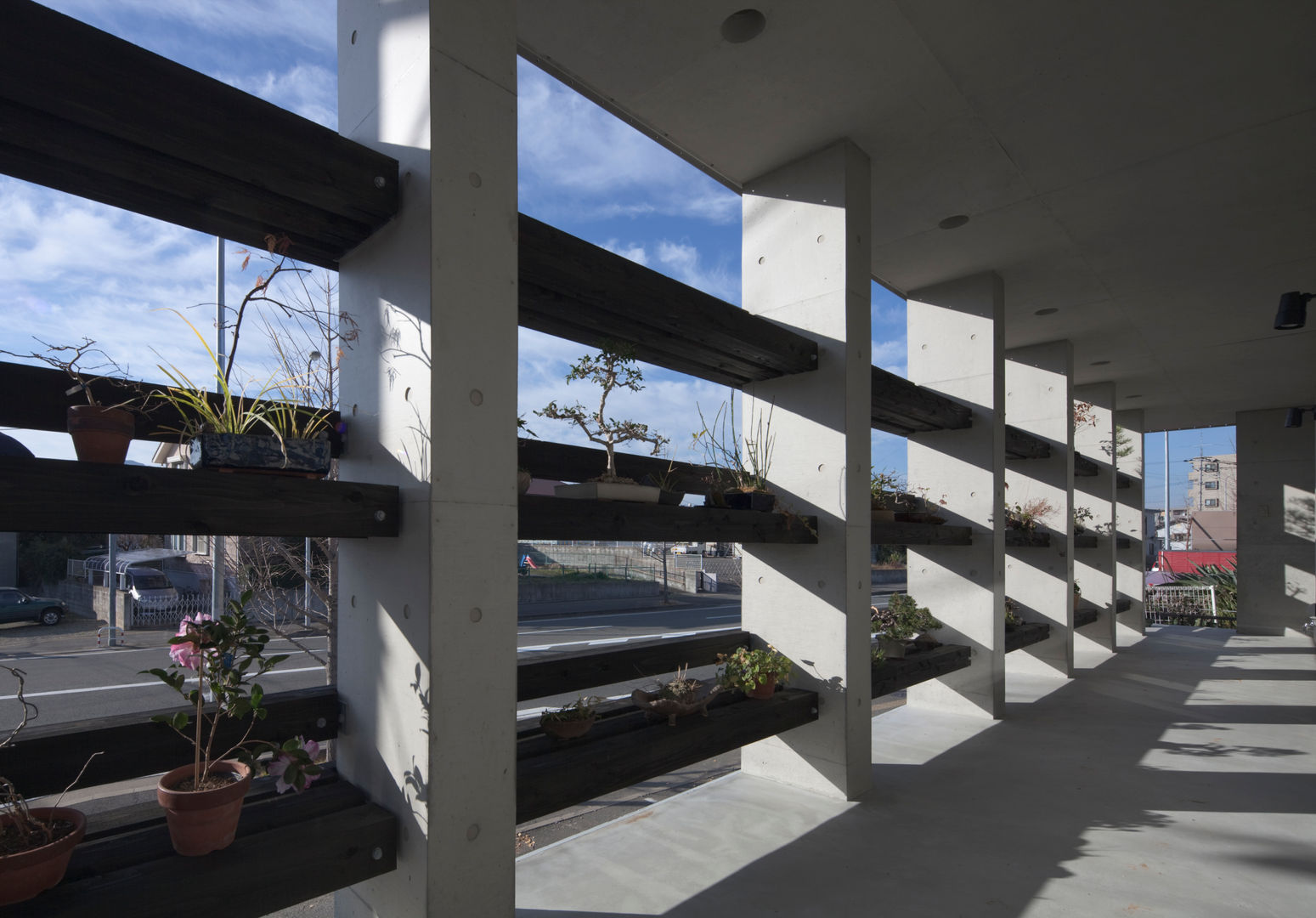 CYY, かわつひろし建築工房 かわつひろし建築工房 Balcone, Veranda & Terrazza in stile moderno