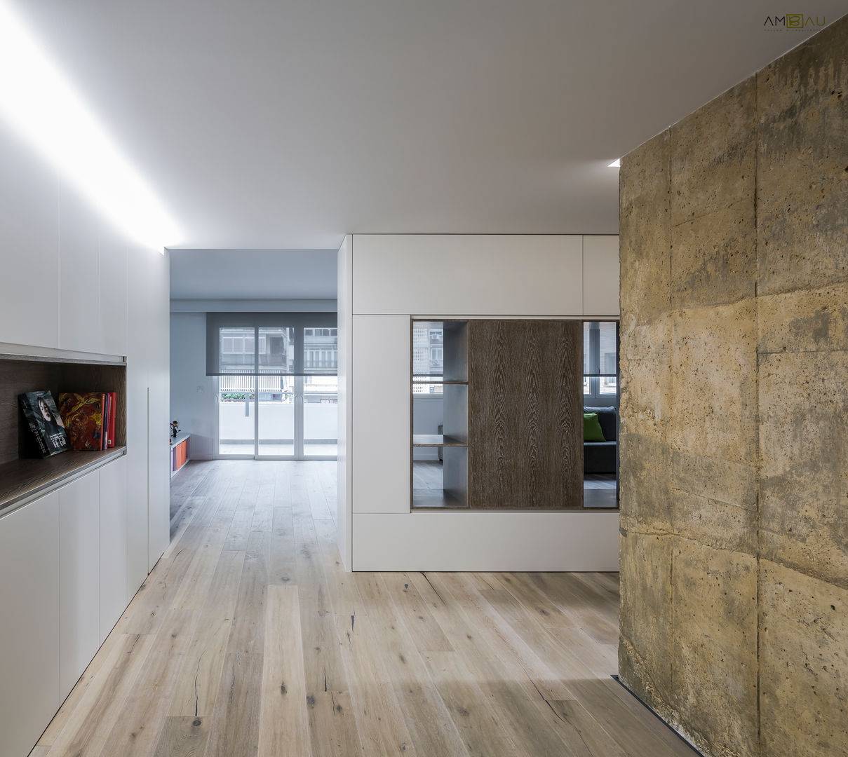 Apartamento Moderno y Minimalista en decimo piso con 33 m2 de construcción , amBau Gestion y Proyectos amBau Gestion y Proyectos Ingresso, Corridoio & Scale in stile minimalista