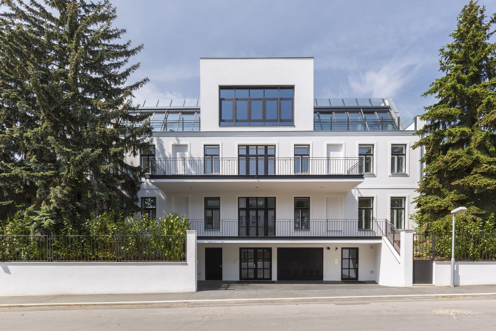 Schreiberweg 12, 1190 Wien, Serda Serda Classic style houses