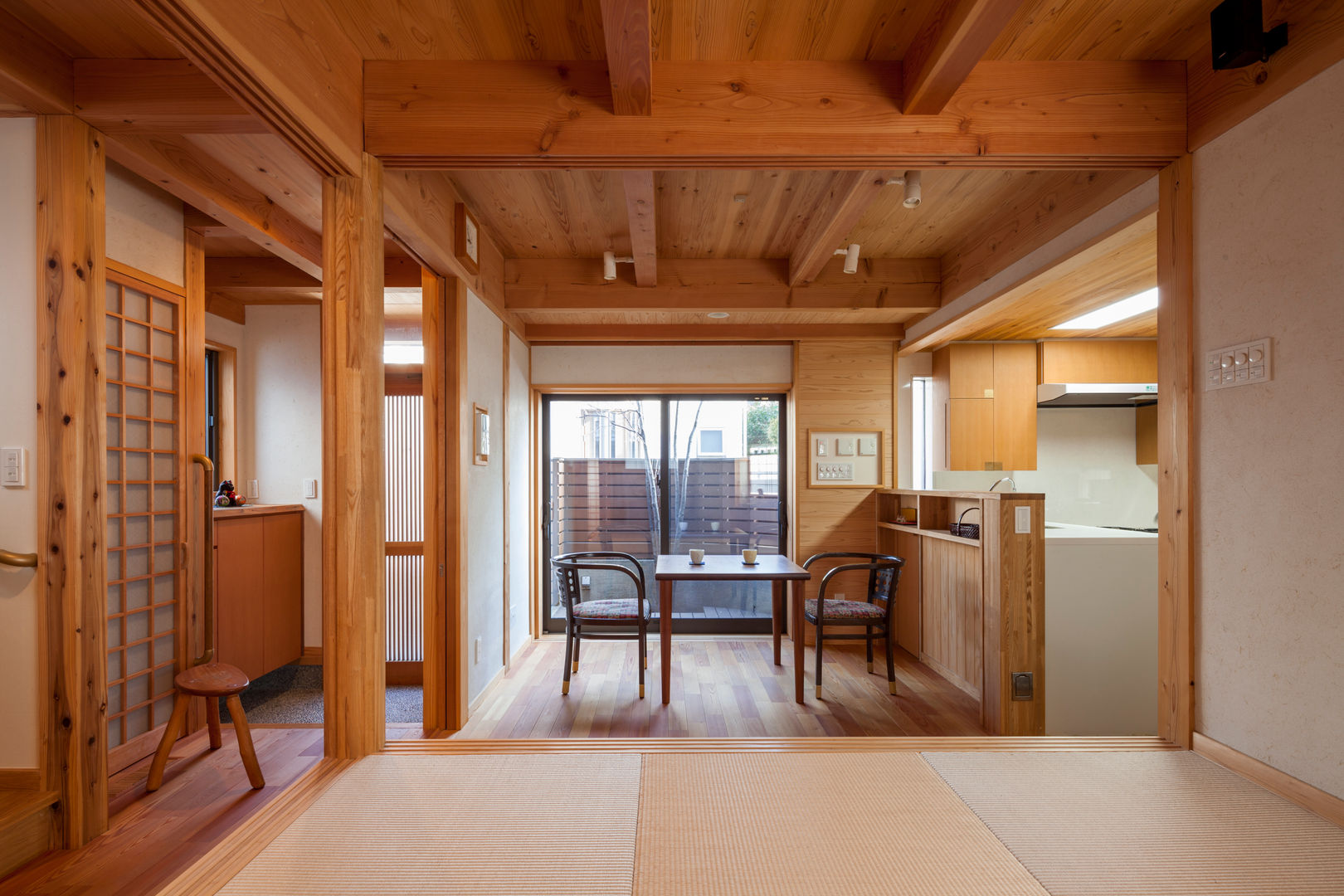 江戸Styleの家（実験住宅としての自邸）, 有限会社 光設計 有限会社 光設計 Rustic style dining room