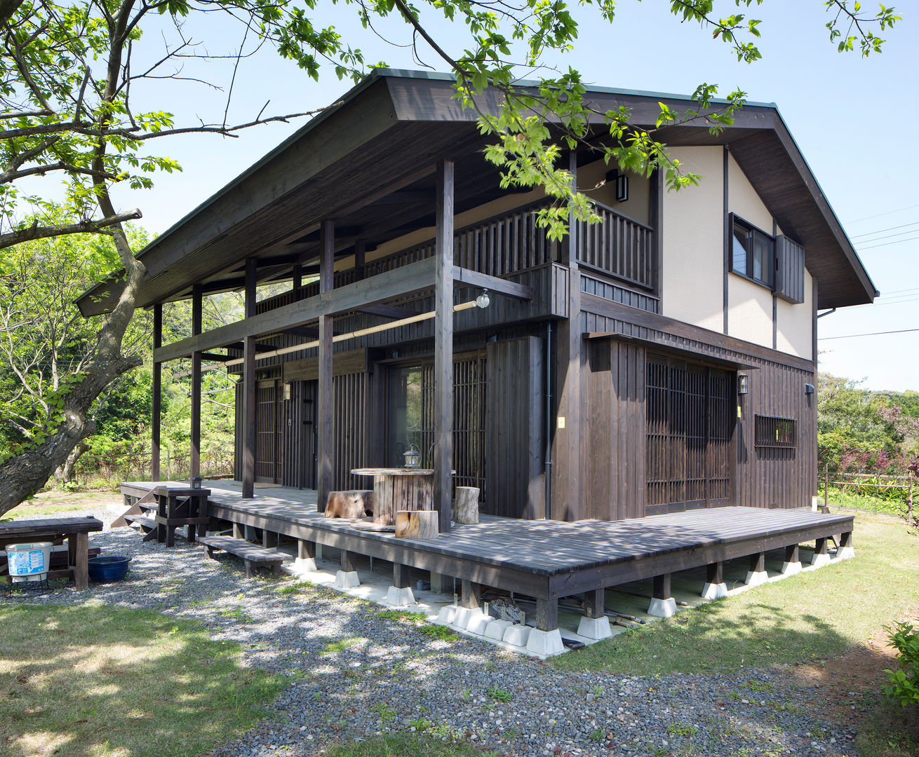 深い軒の家, 志賀建築設計室 志賀建築設計室 Modern houses