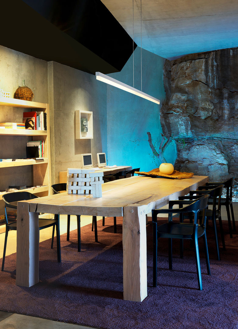 CONTEMPORARY HOSPITALITY LIGHTING FROM BARCELONA, LEDS-C4 LEDS-C4 Sala da pranzo moderna Illuminazione