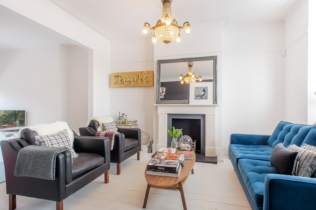 Full House Renovation with Crittall Extension, London, HollandGreen HollandGreen Eclectic style living room