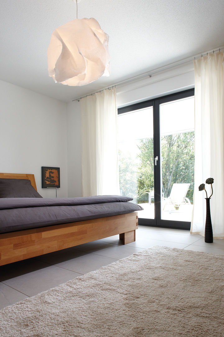 homify Modern style bedroom