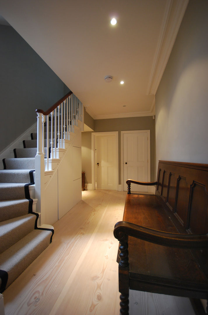 Rosalyn House , Lee Evans Partnership Lee Evans Partnership Modern corridor, hallway & stairs