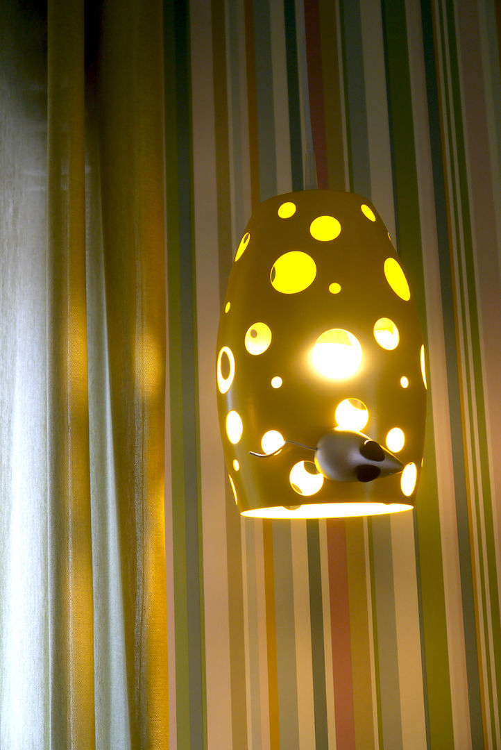 homify Eclectische kinderkamers Verlichting