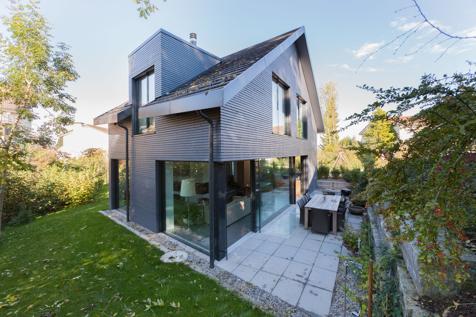 Neubau Einfamilienhais mit Atlier am Hofnerbach, von Mann Architektur GmbH von Mann Architektur GmbH Casas modernas: Ideas, diseños y decoración