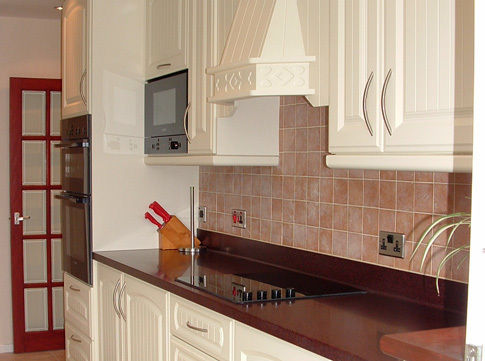 Some Recent Installations, Traditional Woodcraft Traditional Woodcraft Cucina in stile classico