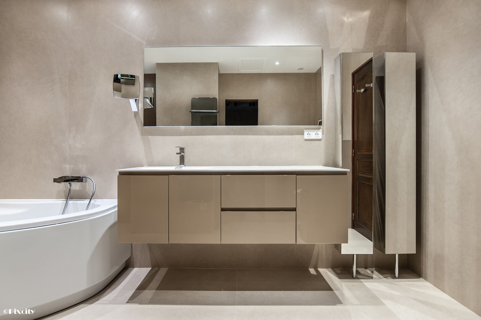 Salle de bains , Pixcity Pixcity Modern bathroom