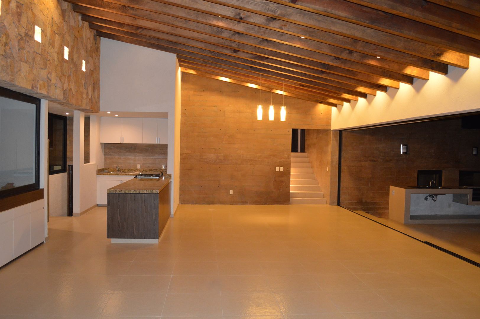 Casa en Valle de Bravo, Revah Arqs Revah Arqs Modern corridor, hallway & stairs