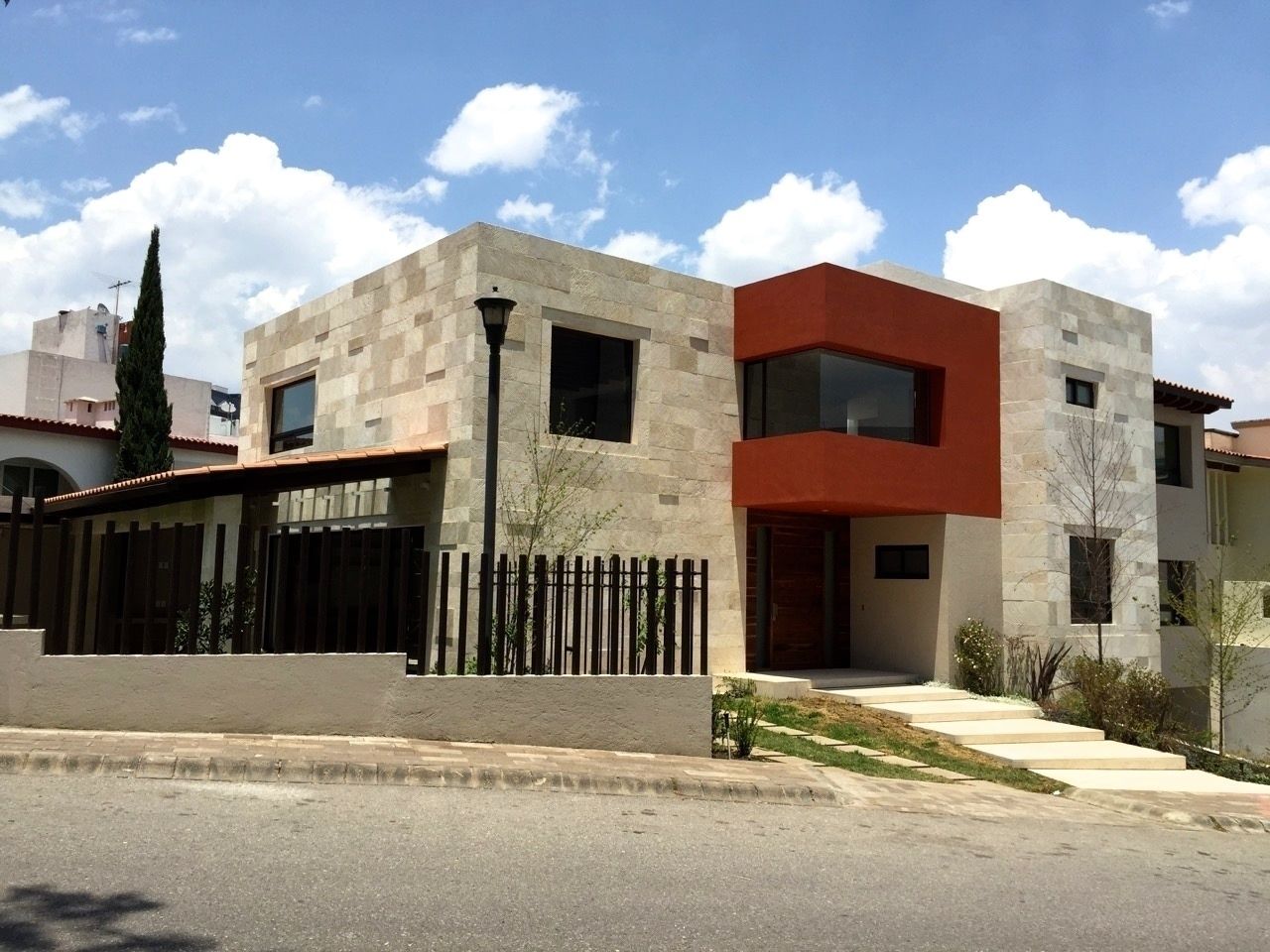 Casa en Interlomas, Revah Arqs Revah Arqs Case moderne