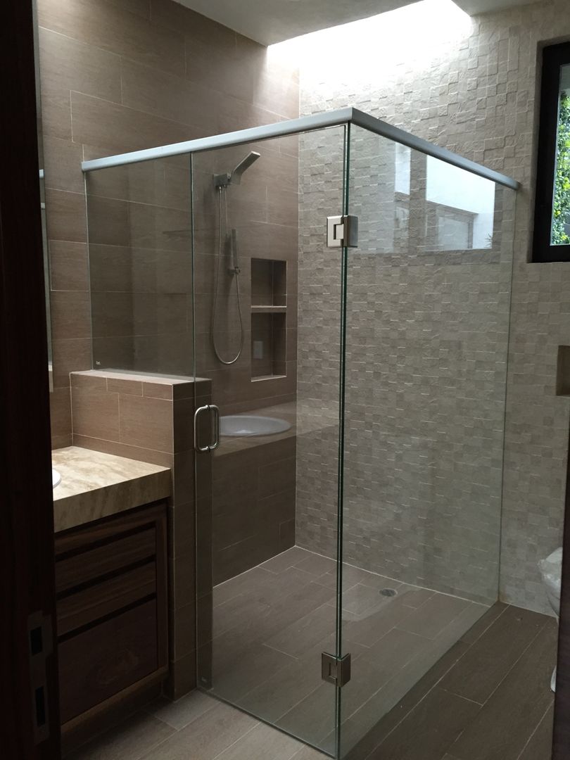 Casa en Interlomas, Revah Arqs Revah Arqs Modern Banyo